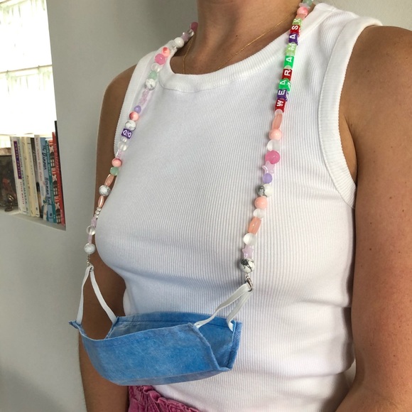 Custom mask necklace - Picture 3 of 10